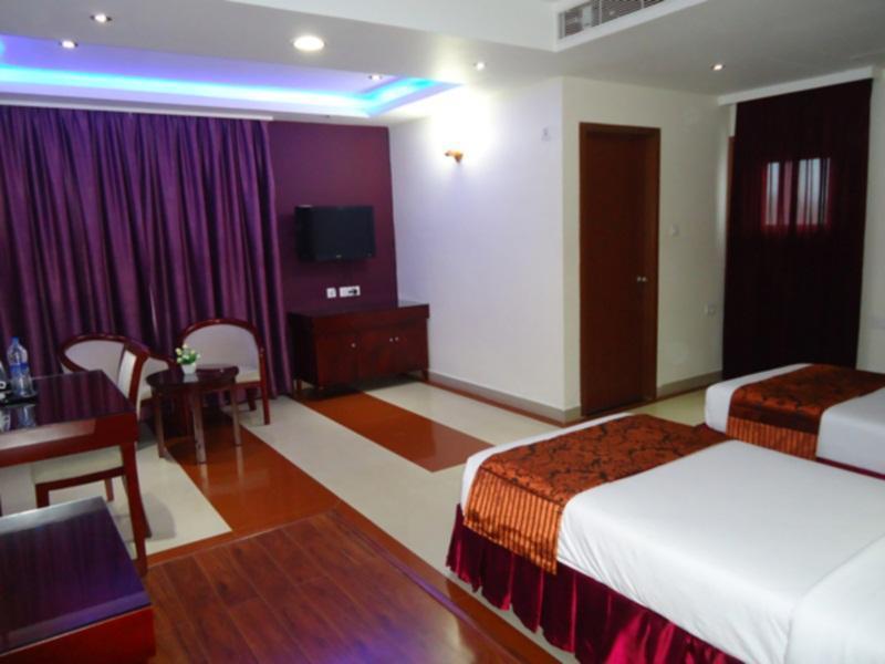 Hotel Hiton Perintalmanna Buitenkant foto