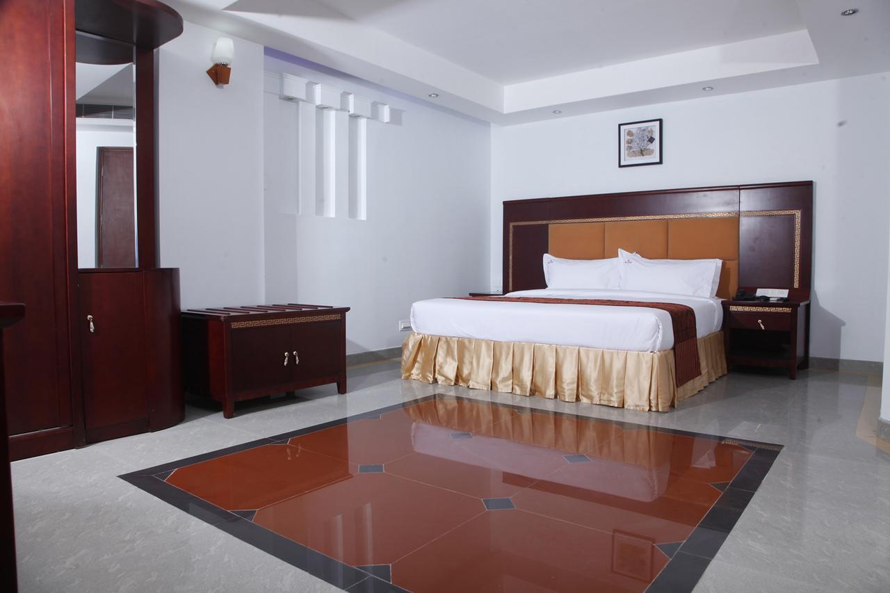 Hotel Hiton Perintalmanna Kamer foto