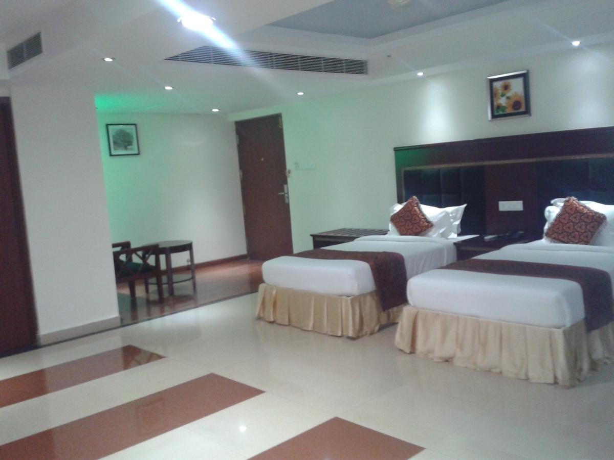 Hotel Hiton Perintalmanna Kamer foto